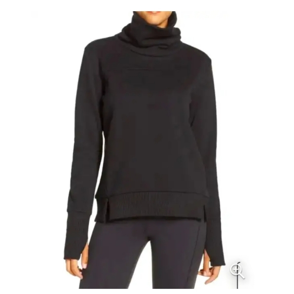ALO KNITTED SWEATER STYLE 145
